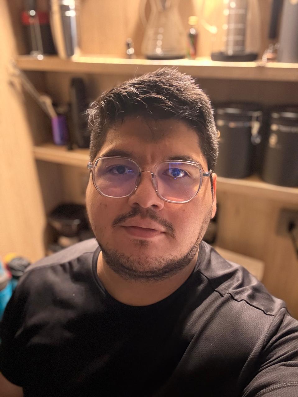 Luis Nazar